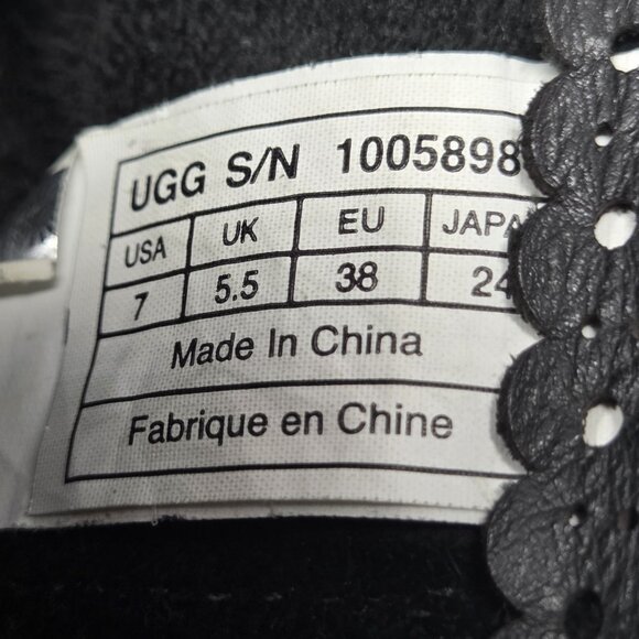 Uggs Womens 7 Ankle Boots Booties Black Leather Stacked Heel Pull Ons Darling - Picture 8 of 10